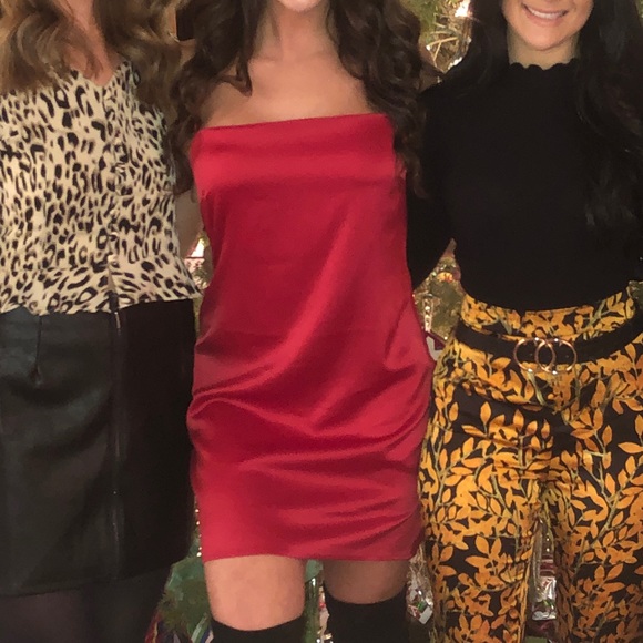 Garage silky red dress - Picture 3 of 3